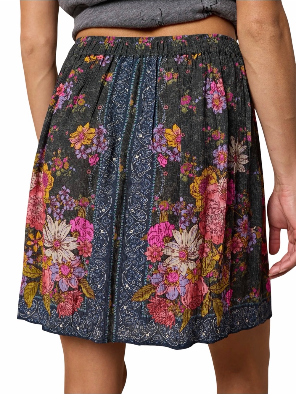 NATURAL LIFE Elaina Mini Skirt Medium NWT English Garden Charcoal Floral Print - Picture 3 of 10